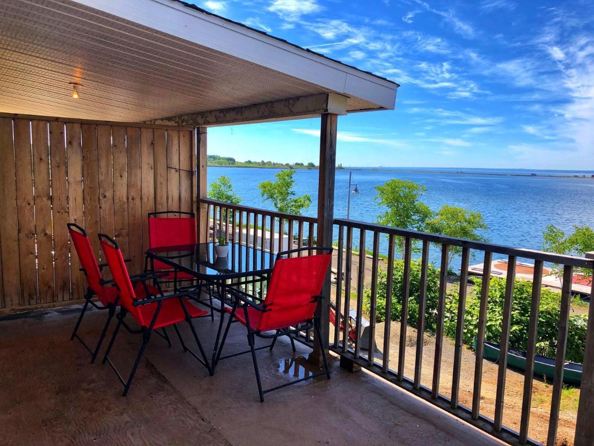 Aux 4 Vents - Auberg'Inn Carleton-sur-Mer Bagian luar foto