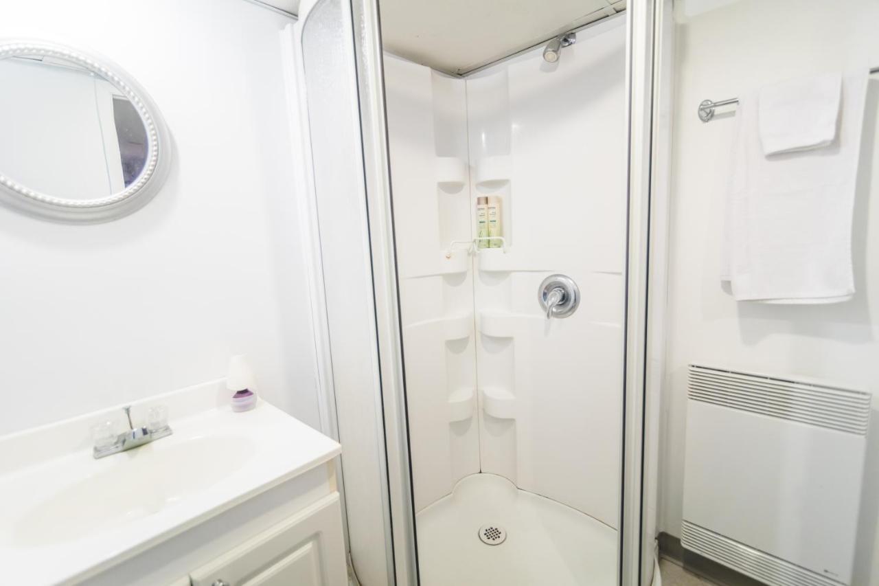 Aux 4 Vents - Auberg'Inn Carleton-sur-Mer Bagian luar foto